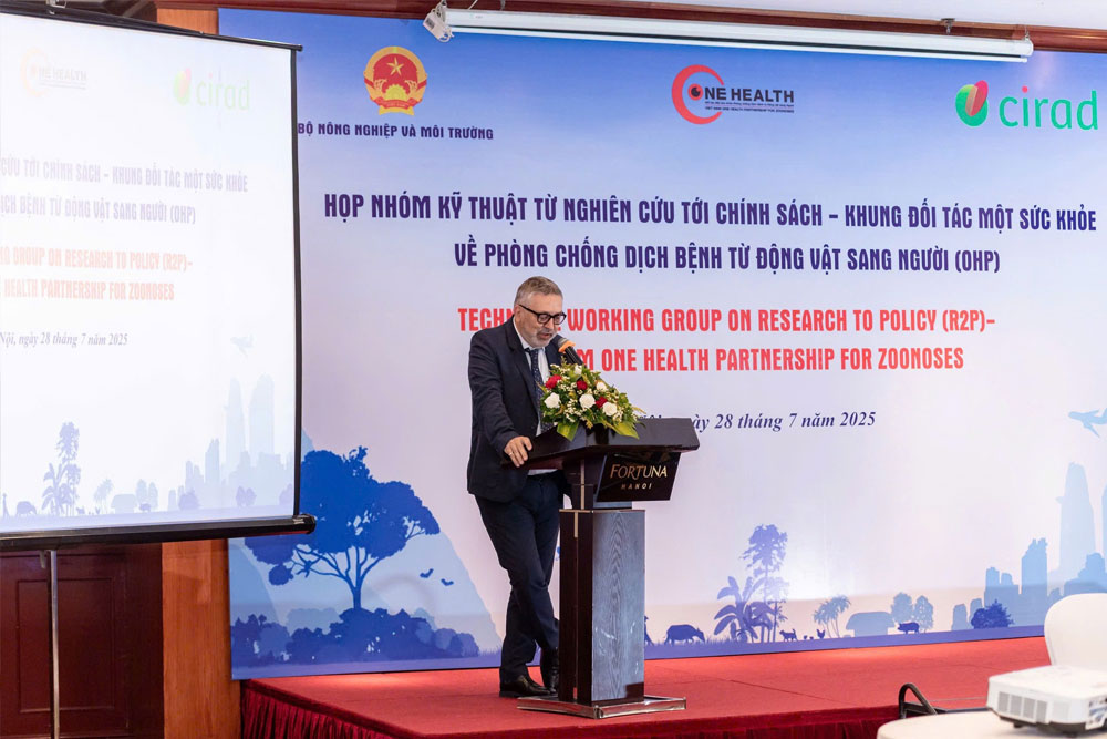 Mr. François Roger – CIRAD Regional Director for Mainland Southeast Asia